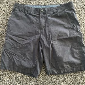 Columbia Shorts - 10” soft cotton chino shorts - 34w